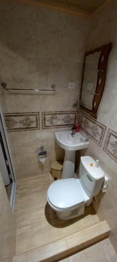 Serik & Geora Guesthouse Sevan Dış mekan fotoğraf